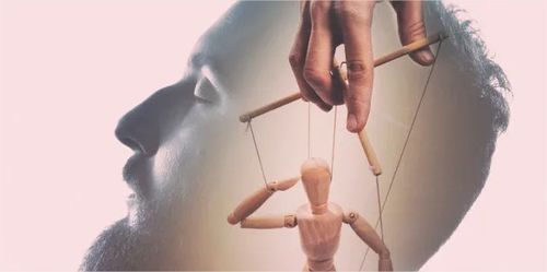 Les 4 ficelles du manipulateur